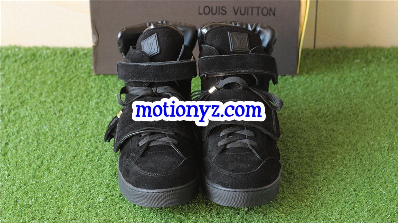 Brand Sneaker High Top Black